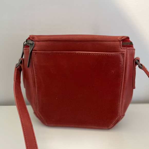 Never-Used Matt + Nat Crossbody Bag - Picture 3 of 3